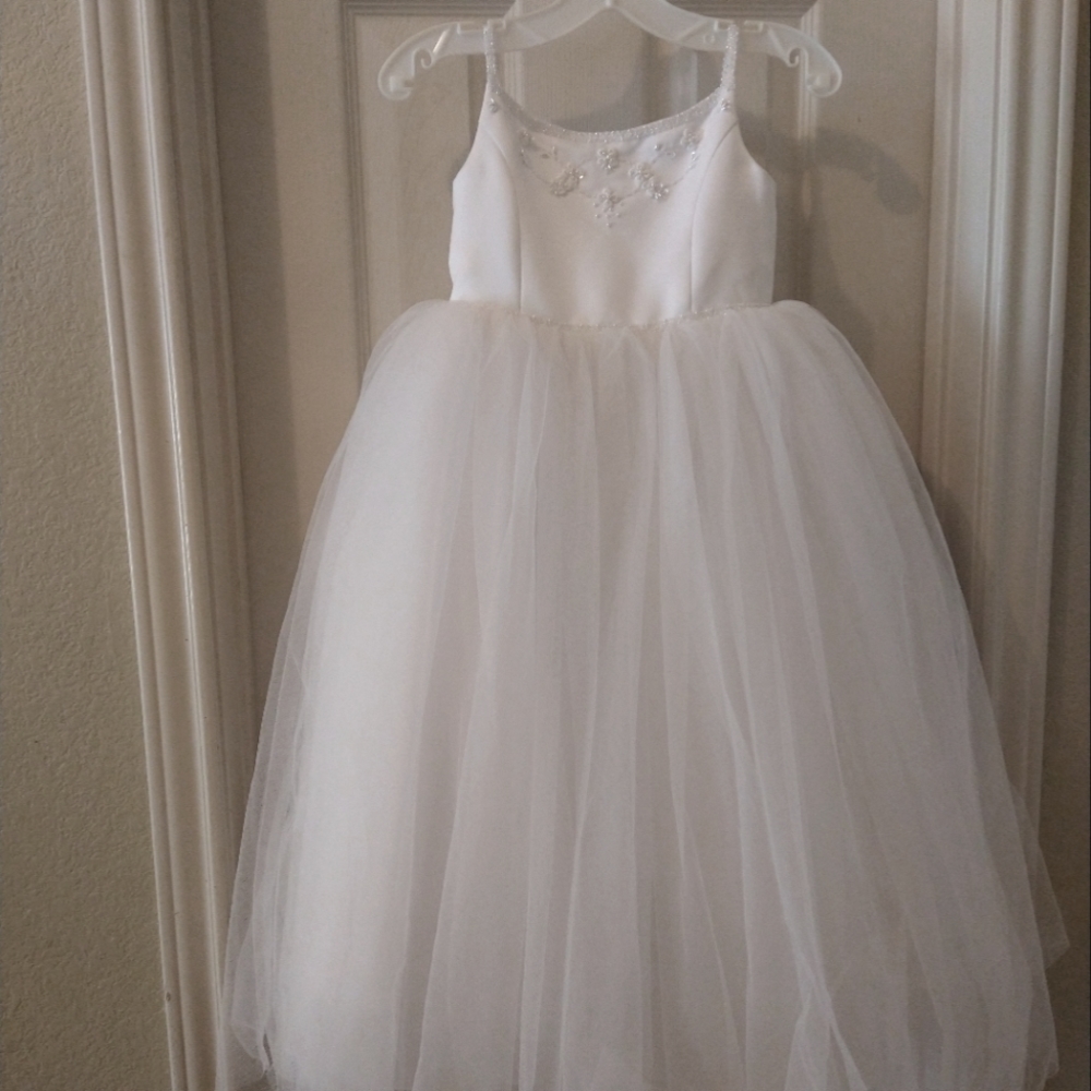 Davids Bridal white Flower girl dress size 4 wedding formal